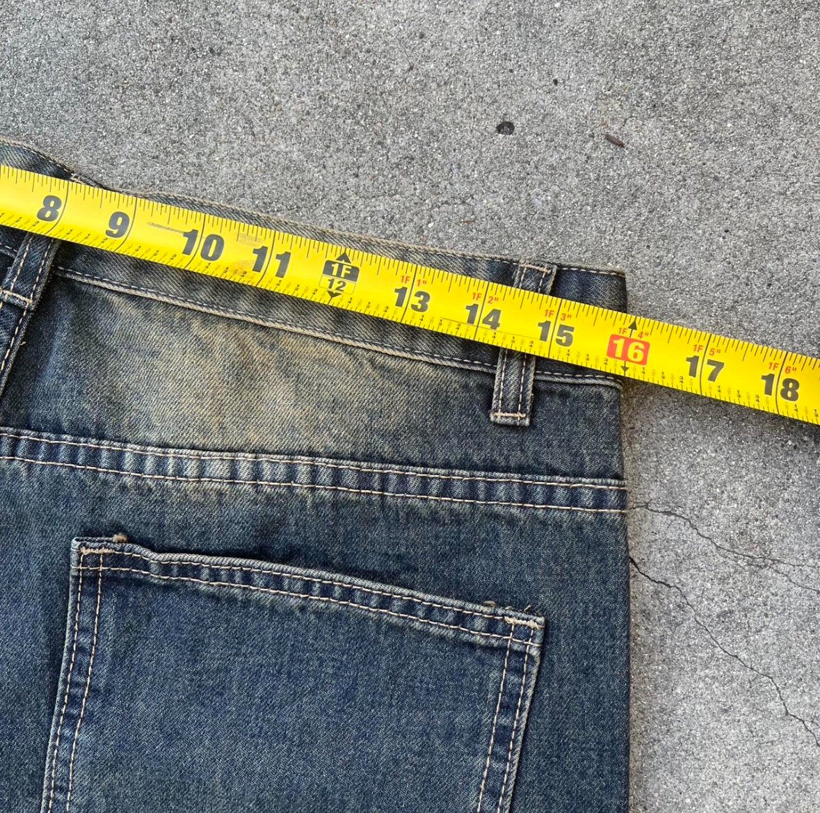 Tan Aki Jeans