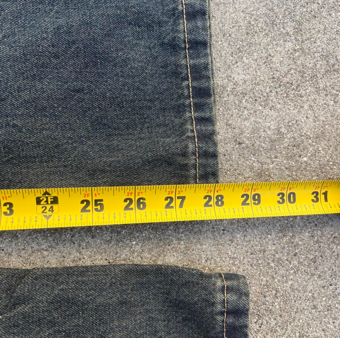 Tan Aki Jeans